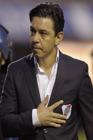 The Heart of River Plate: El Escudo Siempre