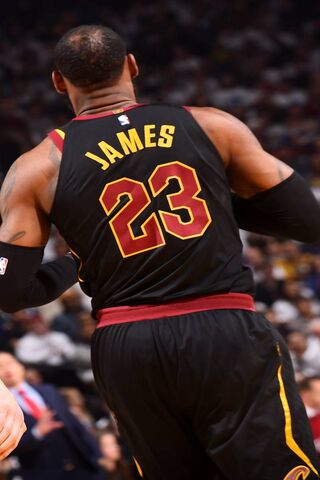 The Legacy of LeBron: A Champion's Journey 🏀✨