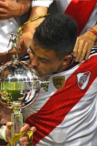 The Passion of Victory: El Beso Del Loco