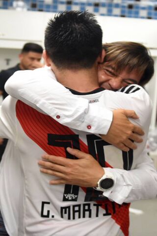 A Heartfelt Embrace: Celebrating Unity in Sports 🤗⚽