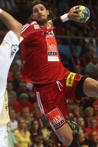 Nagy László: The Handball Legend in Action! 🏐🔥