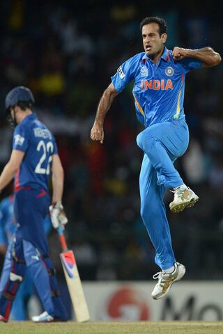 Irfan Pathan: The Bowling Sensation 🎉