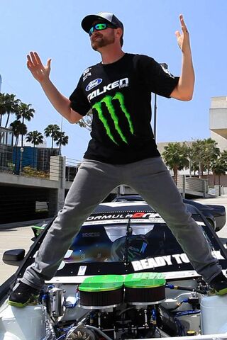 Vaughn Gitten: The Drift King in Action! 🏎️💨