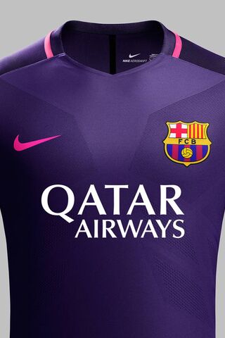 The Iconic Barça Kit of 2017 ⚽💜