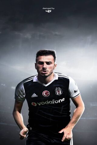 Oguzhan Ozyakup: The Rising Star of Turkish Football ⚽🇹🇷