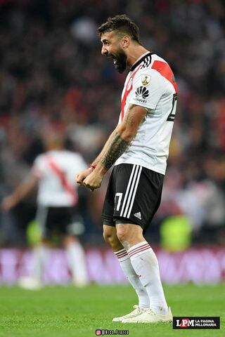 Pratto's Passion: A Moment of Triumph ⚽🔥