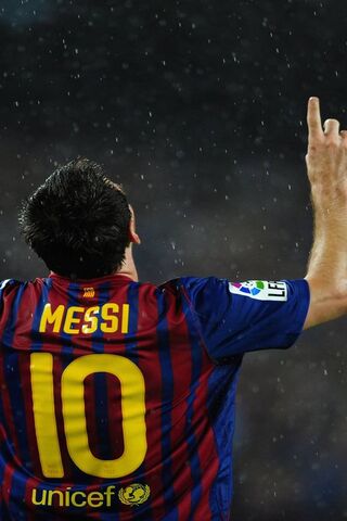 The Magic of Messi: A M..
