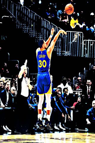 Shooting for Greatness: Stephen Curry in Action! 🏀✨