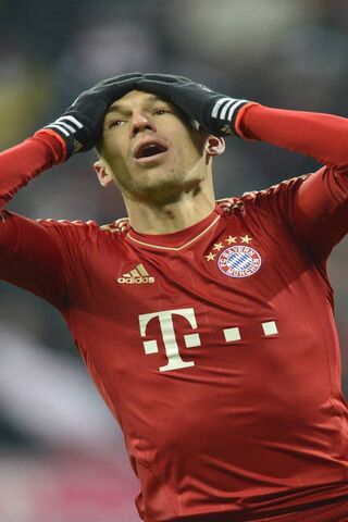 Robben's Heartbreak: A Moment of Passion ⚽💔