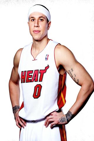 Mike Bibby Wallpaper - Download to your mobile from PHONEKY