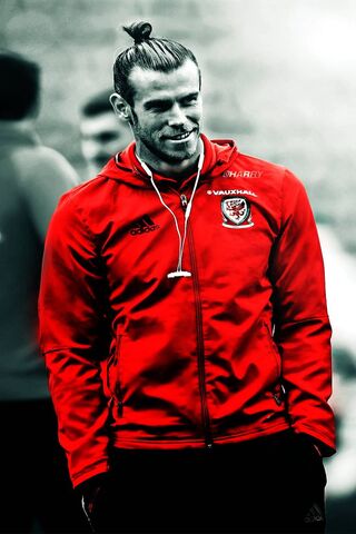 Gareth Bale: The Welsh Wonder on the Field ⚽🇼🇸