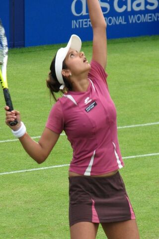 Sania Mirza: Serving Up Success on the Court! 🎾✨