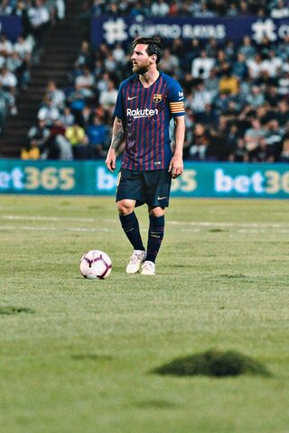 The Maestro of the Pitch: Leo Messi in Action ⚽✨