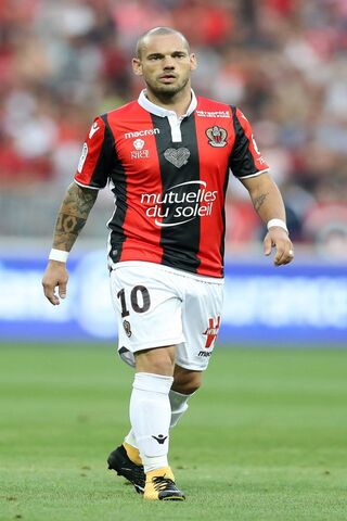 Master of the Midfield: Wesley Sneijder's Legacy ⚽️✨