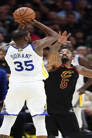 The Clutch Moment: Durant's Game-Winning Shot! 🏀✨