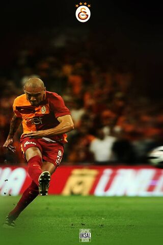 Maicon's Moment of Glory ⚽️✨