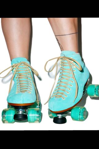 Skates