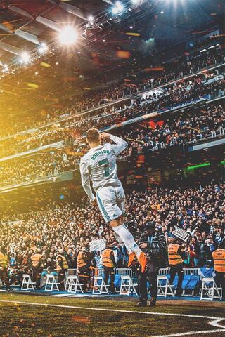 Ronaldo Wallpaper Download To Your Mobile From Phoneky