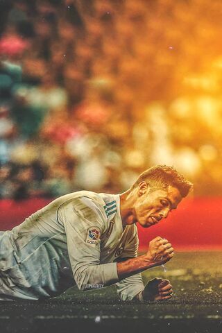 Rising from the Ashes: The Resilience of Cristiano Ronaldo ⚽🔥