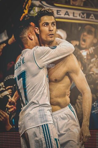 Celebration of Champions: Ronaldo's Glory Moment ⚽🏆