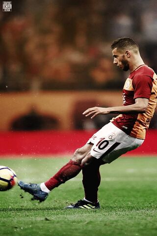 Galatasaray's Star Playmaker: Belhanda in Action ⚽️🔥