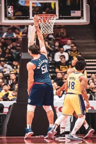 Slam Dunk Showdown! 🏀🔥