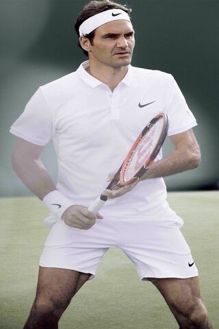 Roger Federer: The Tennis Legend in Action 🎾✨