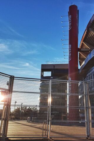 The Iconic Landmark: Monumental Ph IV 🌟