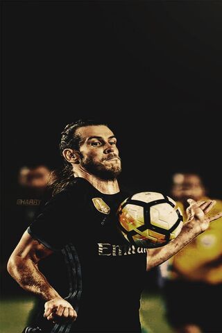 Mastering the Ball: Gareth Bale in Action ⚽️🔥