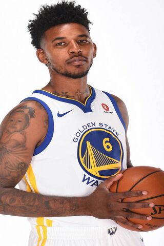 Hoops and Dreams: The Rise of a Basketball Star 🏀✨