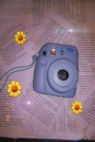 Capture the Moment: The Polaroid Magic 📸✨