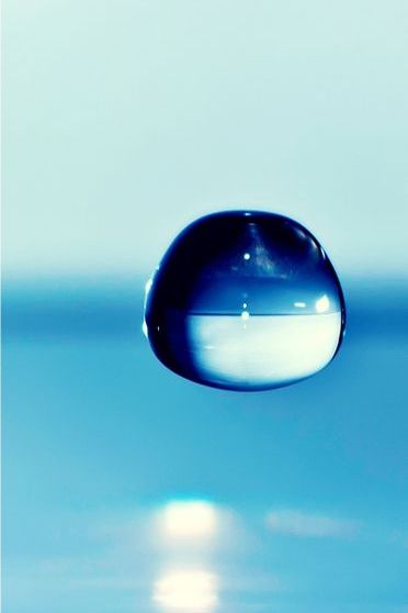 Single Drop Wallpaper - Download to your mobile from PHONEKY