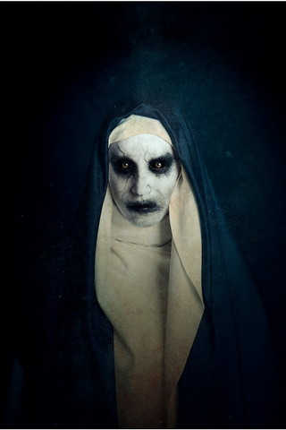 Valak Wallpaper - Download to your mobile from PHONEKY