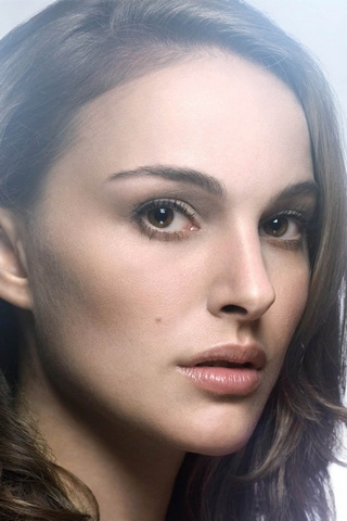 The Enigmatic Beauty of Natalie Portman ✨