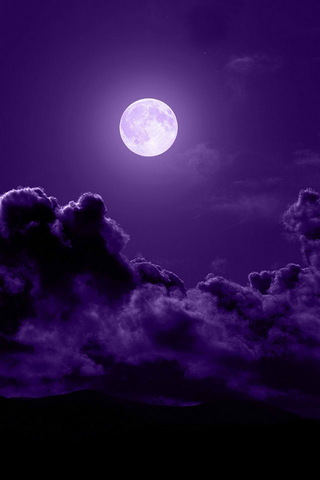 Фіолетовий місяць