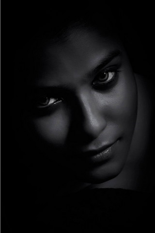 Black & White Girl Face Wallpaper - Download to your mobile from PHONEKY