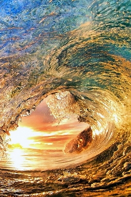 Sunset Serenity: Embracing the Waves 🌅🌊