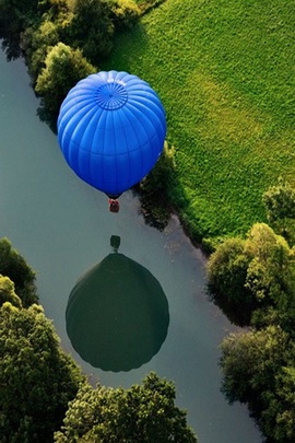 Sự thanh thản bay cao: Cái ôm của khinh khí cầu