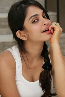 Actress Sheena Shahabadi