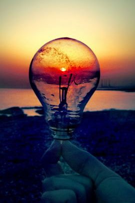 The Colorful Spark of Creativity: Bombillo! 💡✨