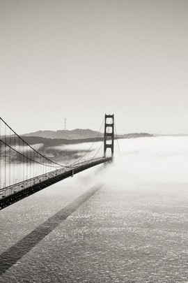 Pont de Golden Gate noir et blanc