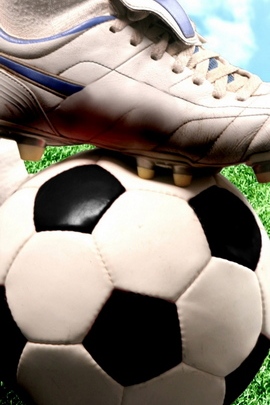 Ball Boot Lawn Sky 24888 720x1280