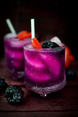 Chill Out with Frozen Cocktails! 🍹❄️