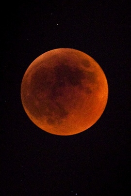 Eclipse lunar