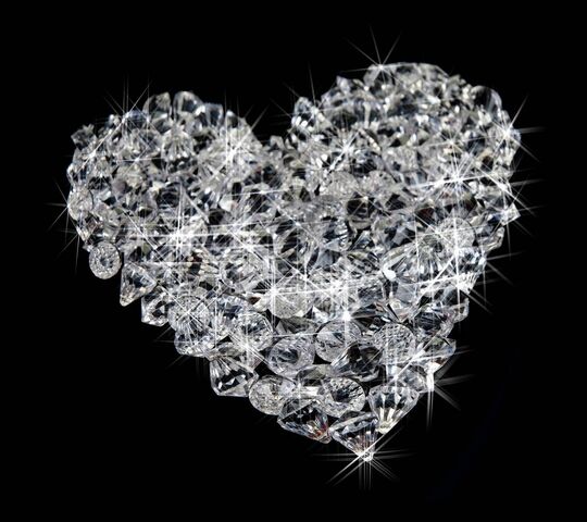 Diamond Heart Wallpapers - Top Free Diamond Heart Backgrounds -  WallpaperAccess