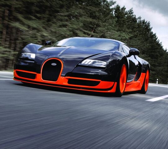 The Speed Demon: Bugatti Veyron Unleashed! 🏎️🔥 Wallpaper - Download to ...