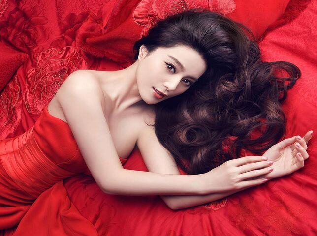 Li Bingbing Wallpaper - Download to your mobile from PHONEKY