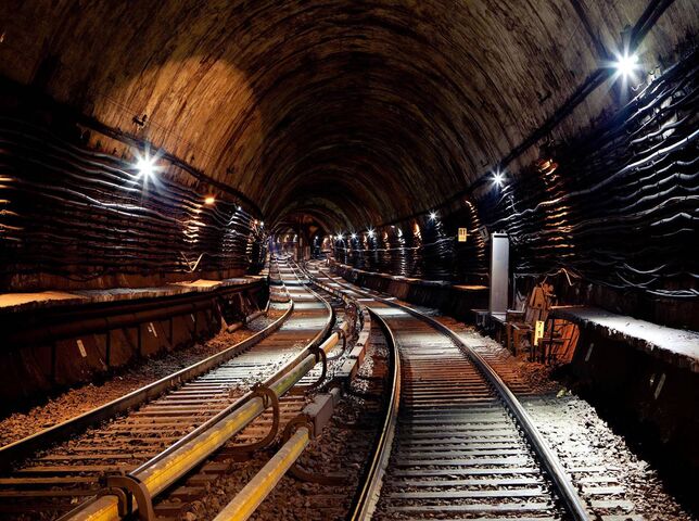 Underground Rail Wallpaper - Download to your mobile from PHONEKY