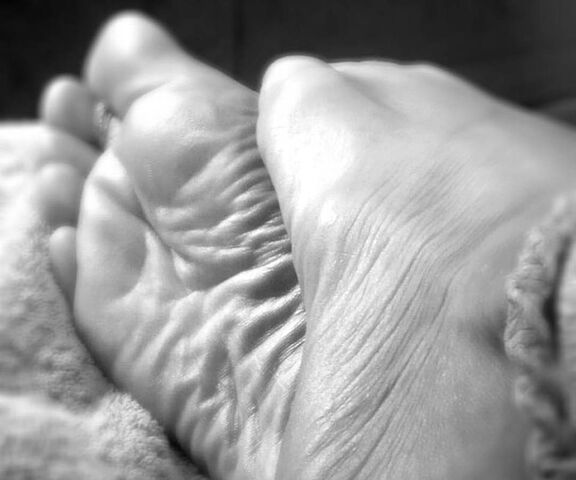 Textured Sole Wallpaper - Download to your mobile from PHONEKY