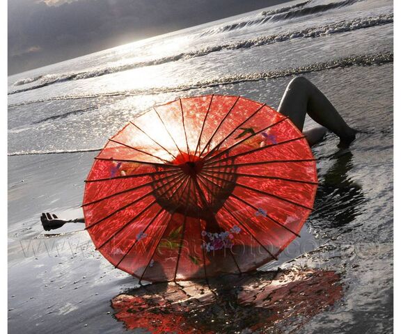 Red Parasol Wallpaper - Download to your mobile from PHONEKY
